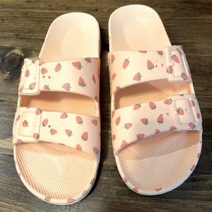 Freedom Moses Jilly Box sandals, size 37/38